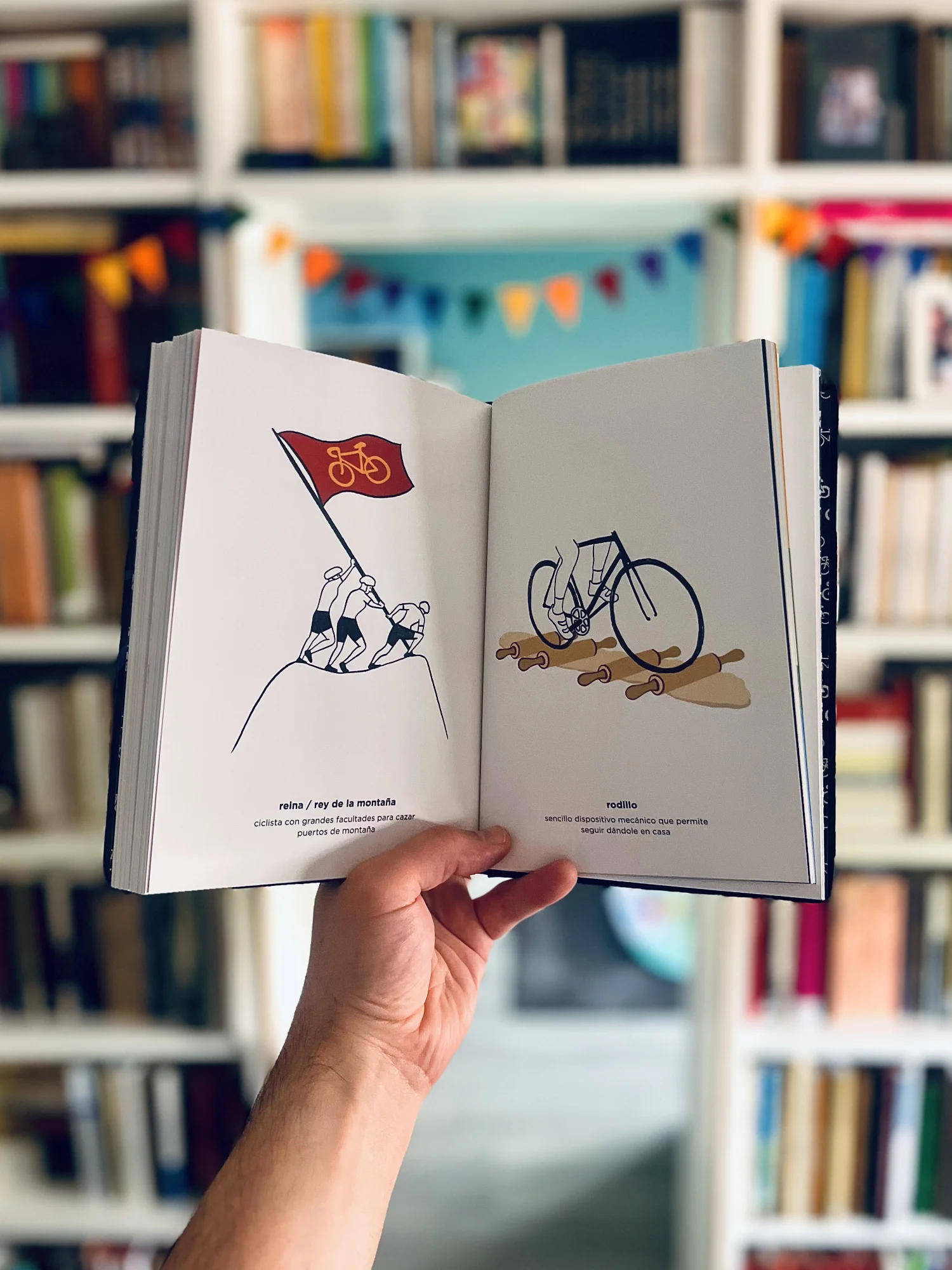 Interior del libro "La gran ciclopedia Ilustrada"